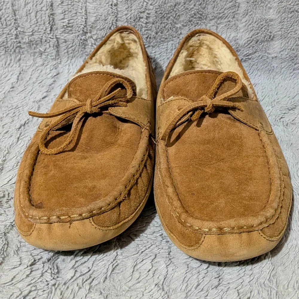 UGG Men's Chestnut Suede Moccasin Slipper - Chestnut Size 13